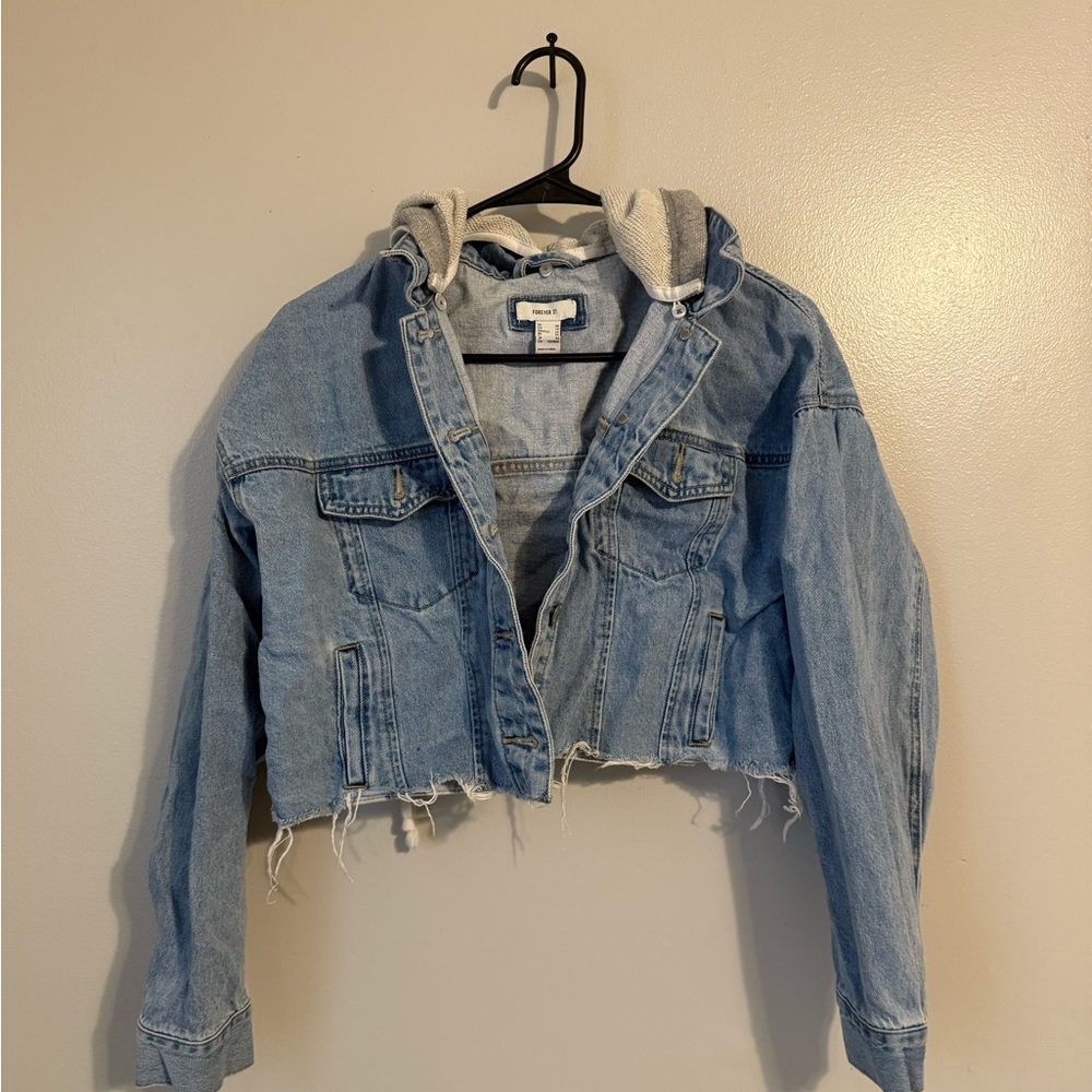 Forever 21 Light Blue Cropped Denim Jacket with Hood